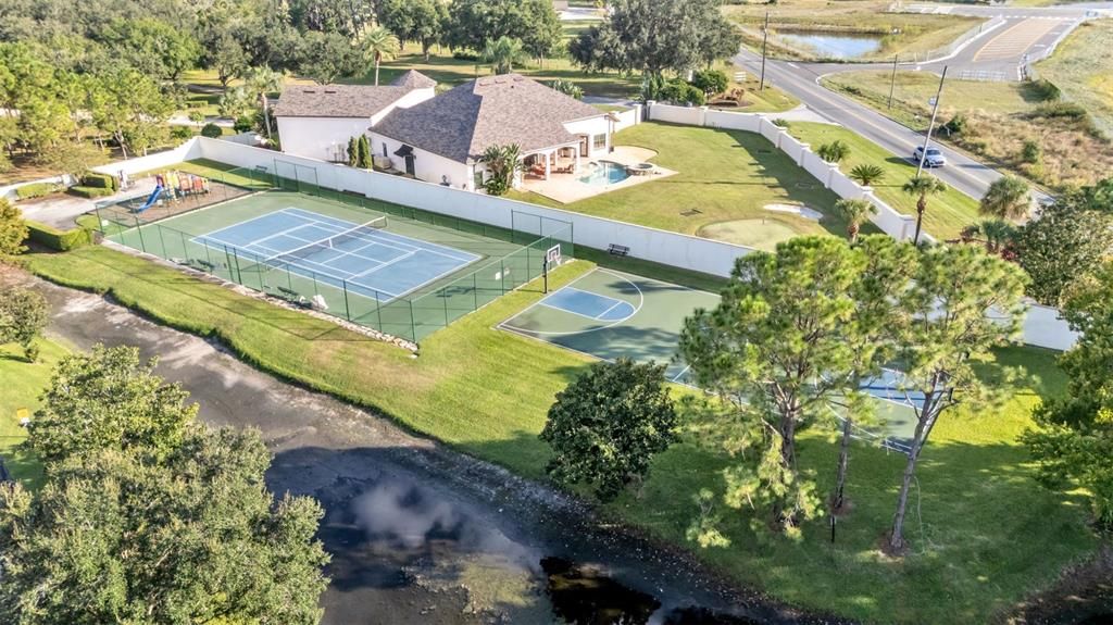 待售: $740,000 (4 贝兹, 4 浴室, 2961 平方英尺)