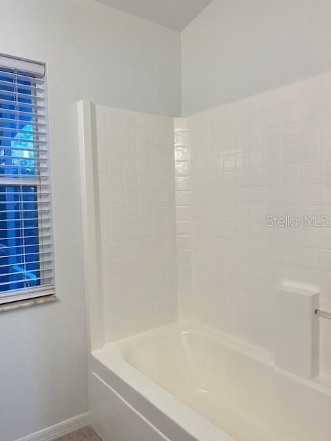 出租: $1,950 (3 贝兹, 2 浴室, 1587 平方英尺)