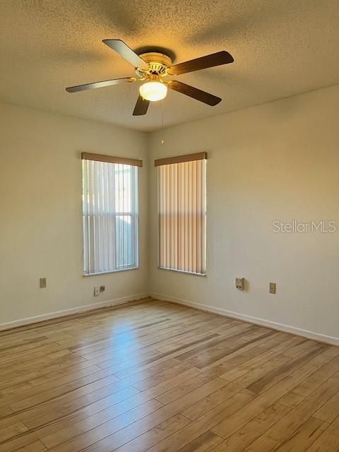 出租: $1,950 (3 贝兹, 2 浴室, 1587 平方英尺)