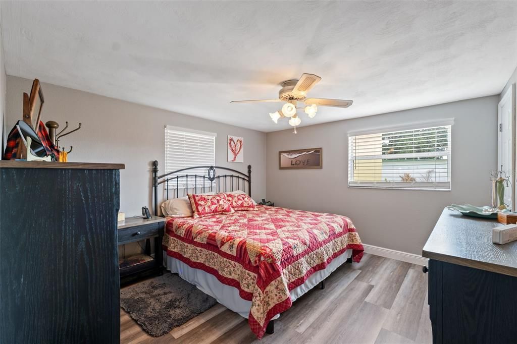 For Sale: $445,000 (3 beds, 2 baths, 1526 Square Feet)