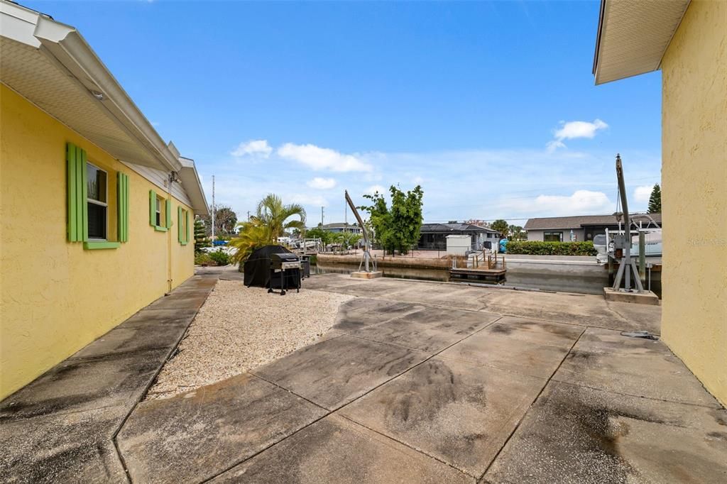 For Sale: $445,000 (3 beds, 2 baths, 1526 Square Feet)