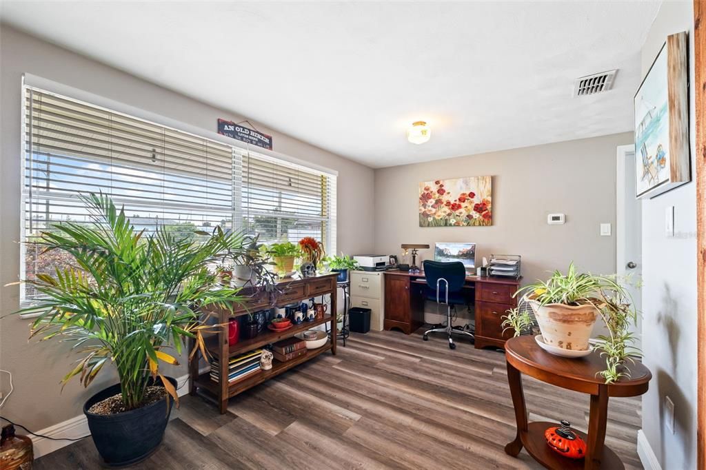 For Sale: $445,000 (3 beds, 2 baths, 1526 Square Feet)