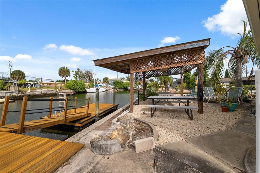 For Sale: $445,000 (3 beds, 2 baths, 1526 Square Feet)