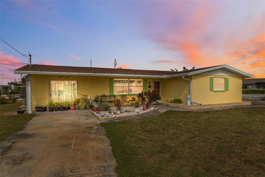 For Sale: $445,000 (3 beds, 2 baths, 1526 Square Feet)