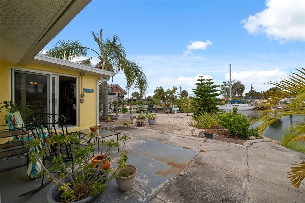 For Sale: $445,000 (3 beds, 2 baths, 1526 Square Feet)