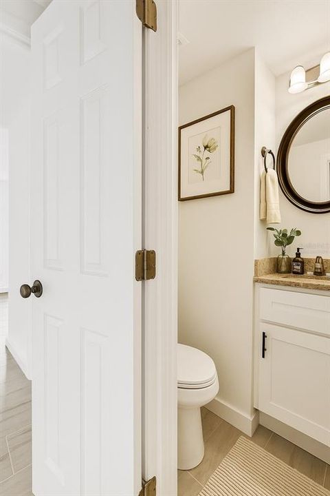 出租: $1,700 (2 贝兹, 1 浴室, 908 平方英尺)