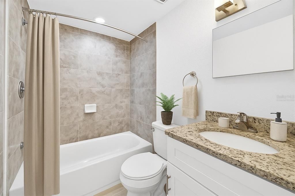 出租: $1,700 (2 贝兹, 1 浴室, 908 平方英尺)