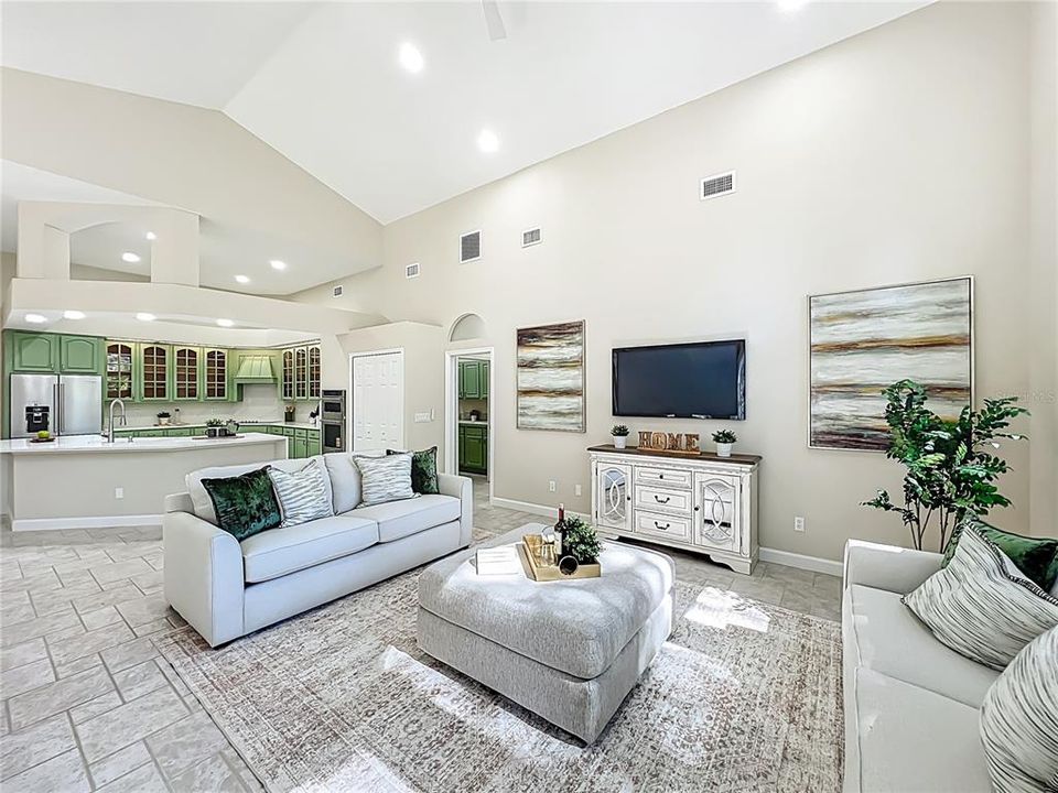 待售: $1,249,000 (4 贝兹, 3 浴室, 3130 平方英尺)