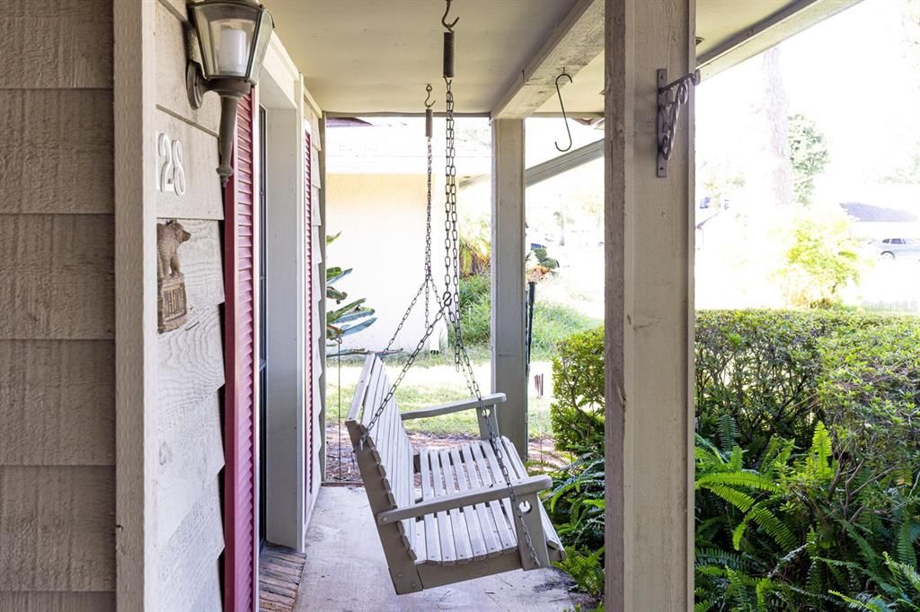 待售: $575,000 (4 贝兹, 2 浴室, 2060 平方英尺)