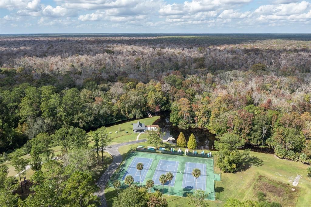 待售: $575,000 (4 贝兹, 2 浴室, 2060 平方英尺)