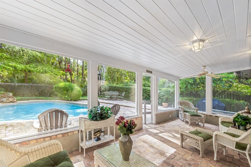 待售: $575,000 (4 贝兹, 2 浴室, 2060 平方英尺)