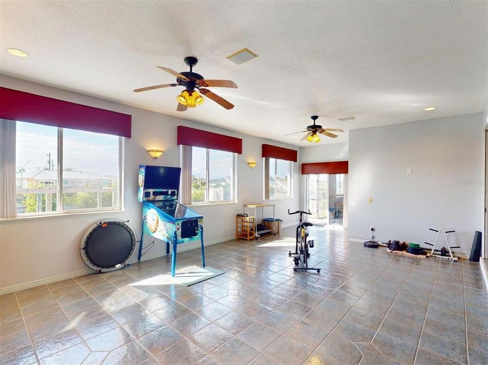 For Sale: $849,900 (3 beds, 3 baths, 3331 Square Feet)