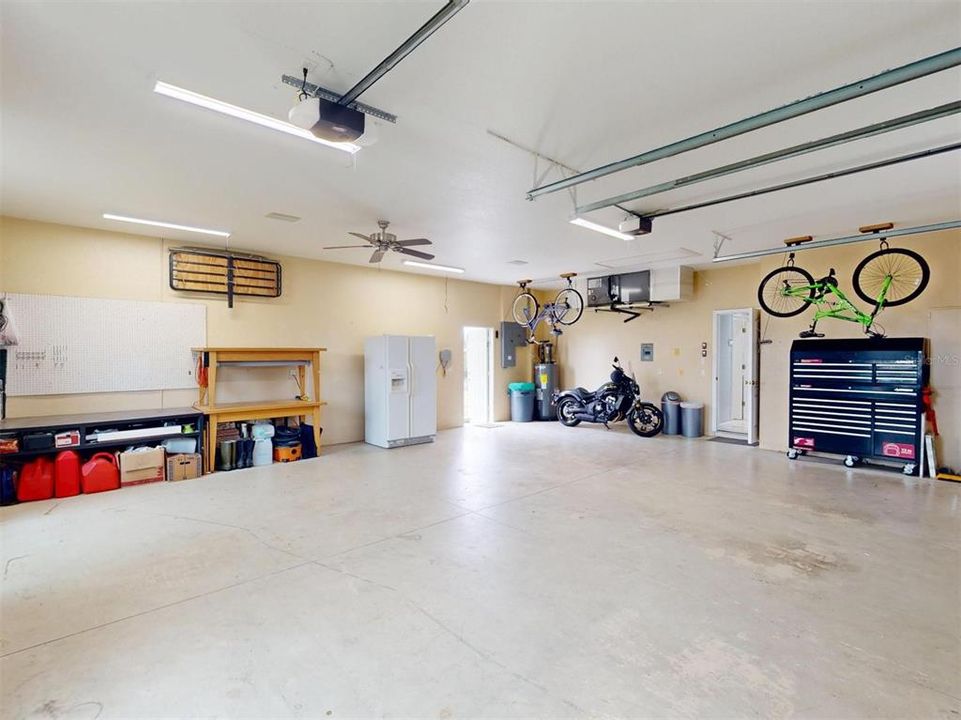 For Sale: $849,900 (3 beds, 3 baths, 3331 Square Feet)