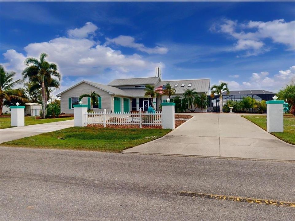 For Sale: $849,900 (3 beds, 3 baths, 3331 Square Feet)