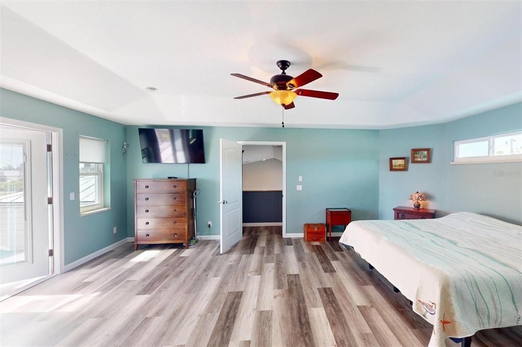 For Sale: $849,900 (3 beds, 3 baths, 3331 Square Feet)