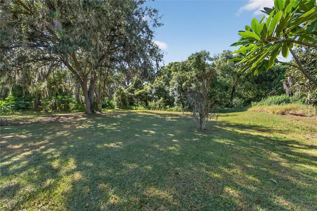 En Venta: $650,000 (4 camas, 2 baños, 2724 Pies cuadrados)