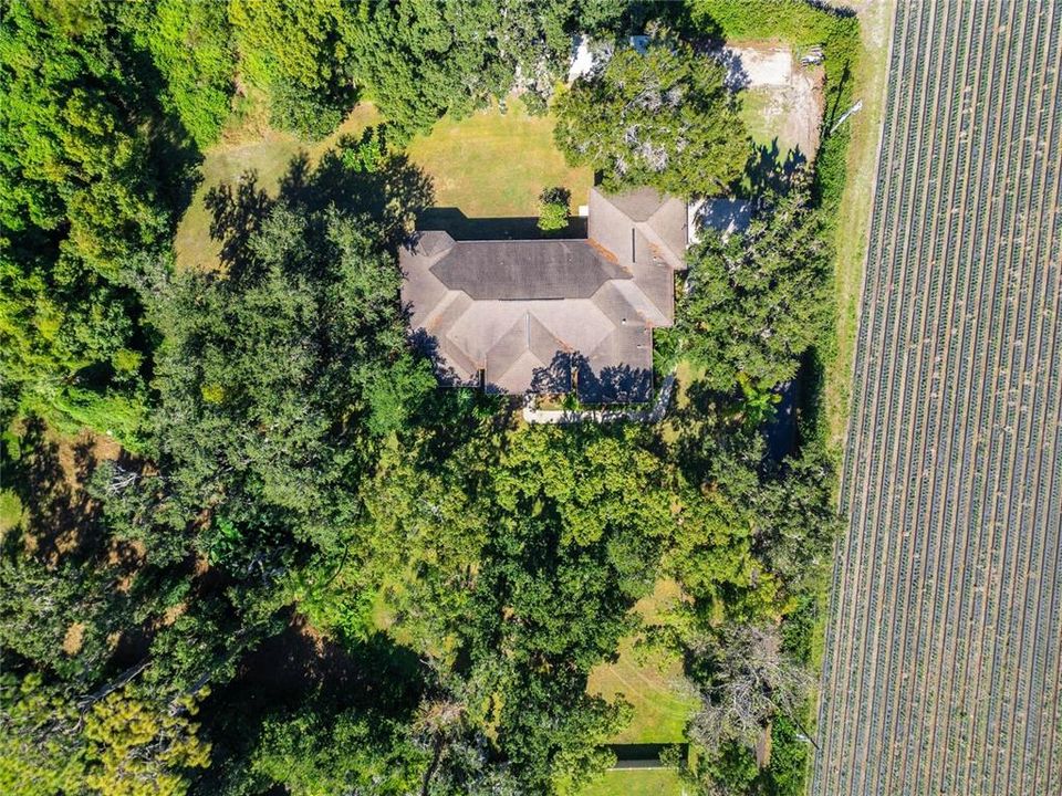 En Venta: $650,000 (4 camas, 2 baños, 2724 Pies cuadrados)