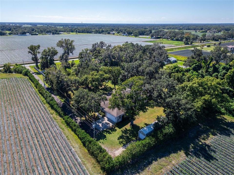 En Venta: $650,000 (4 camas, 2 baños, 2724 Pies cuadrados)