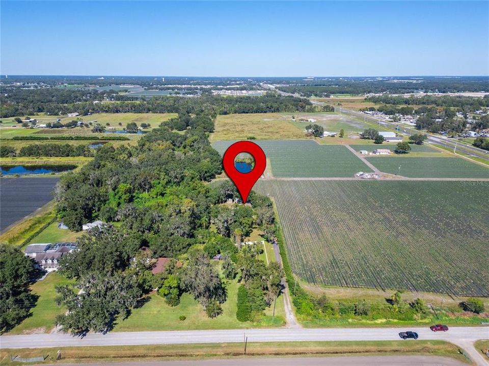 En Venta: $650,000 (4 camas, 2 baños, 2724 Pies cuadrados)