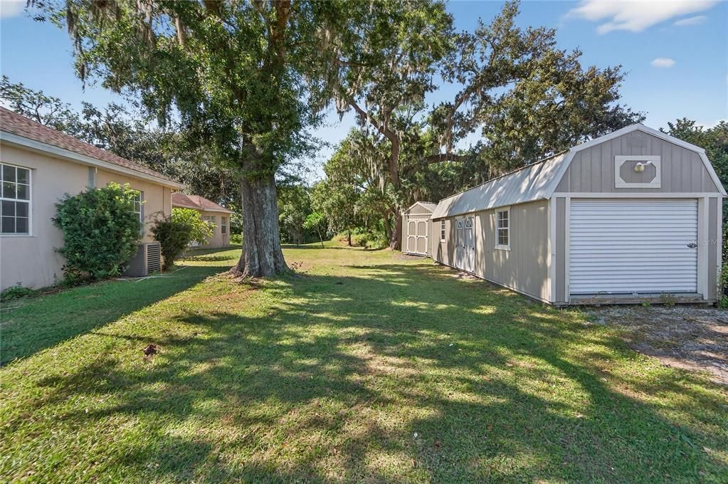 En Venta: $650,000 (4 camas, 2 baños, 2724 Pies cuadrados)