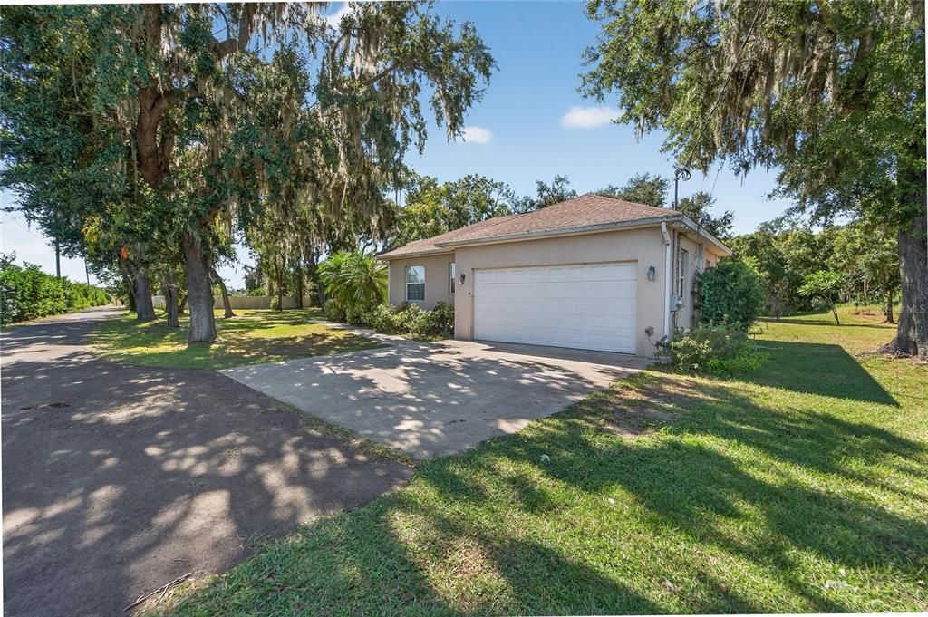 En Venta: $650,000 (4 camas, 2 baños, 2724 Pies cuadrados)