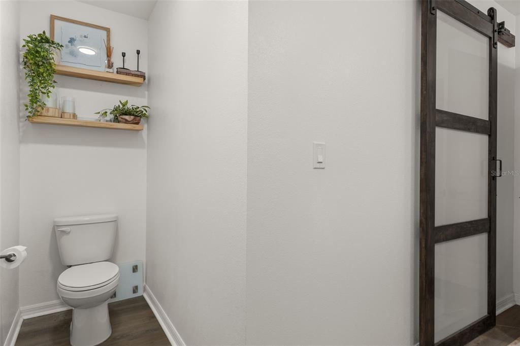 合同活跃: $344,900 (4 贝兹, 2 浴室, 1874 平方英尺)