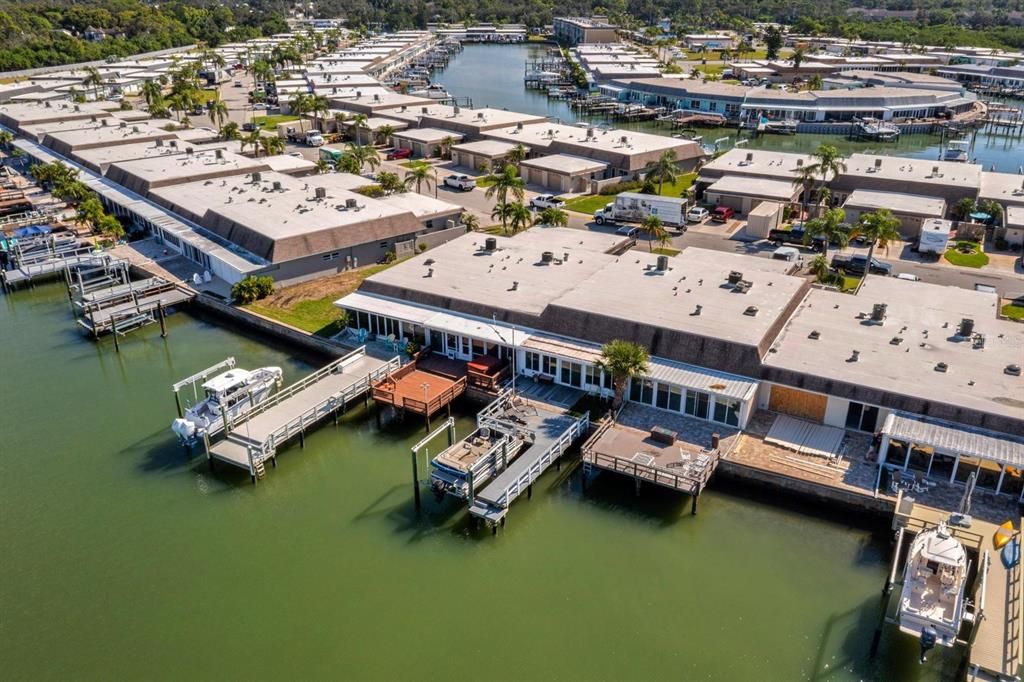 For Sale: $520,000 (2 beds, 2 baths, 1600 Square Feet)