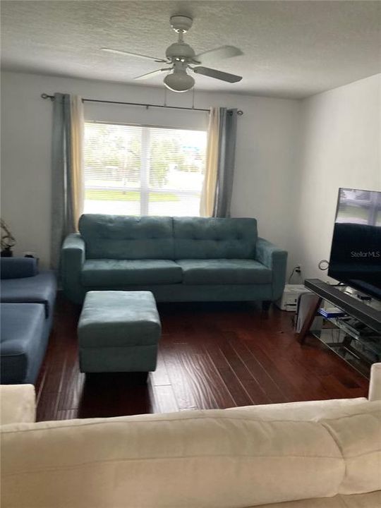 待售: $490,000 (3 贝兹, 2 浴室, 1734 平方英尺)