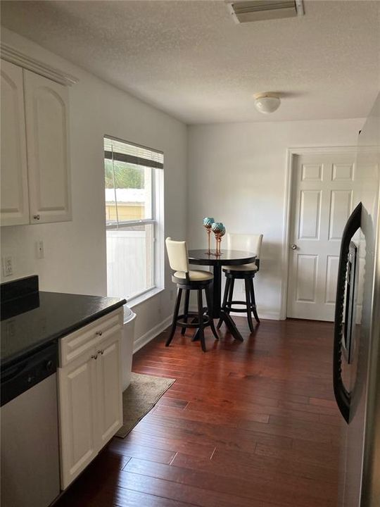 待售: $490,000 (3 贝兹, 2 浴室, 1734 平方英尺)