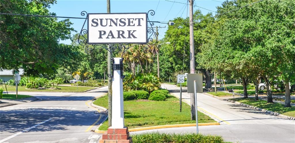 待售: $850,000 (0.24 acres)