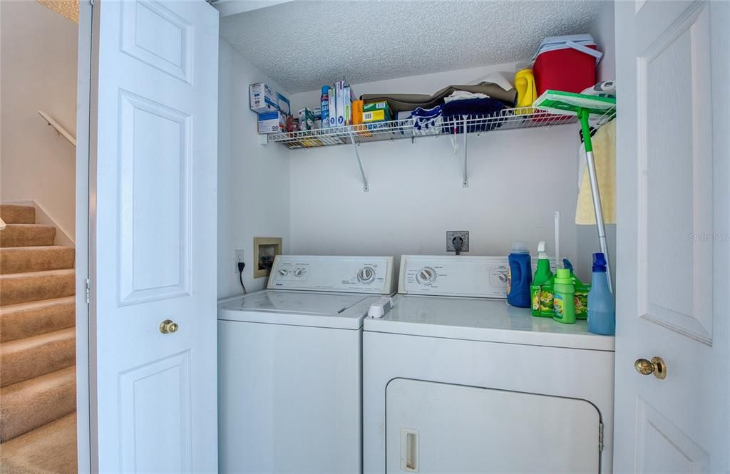 For Sale: $450,000 (3 beds, 3 baths, 1585 Square Feet)