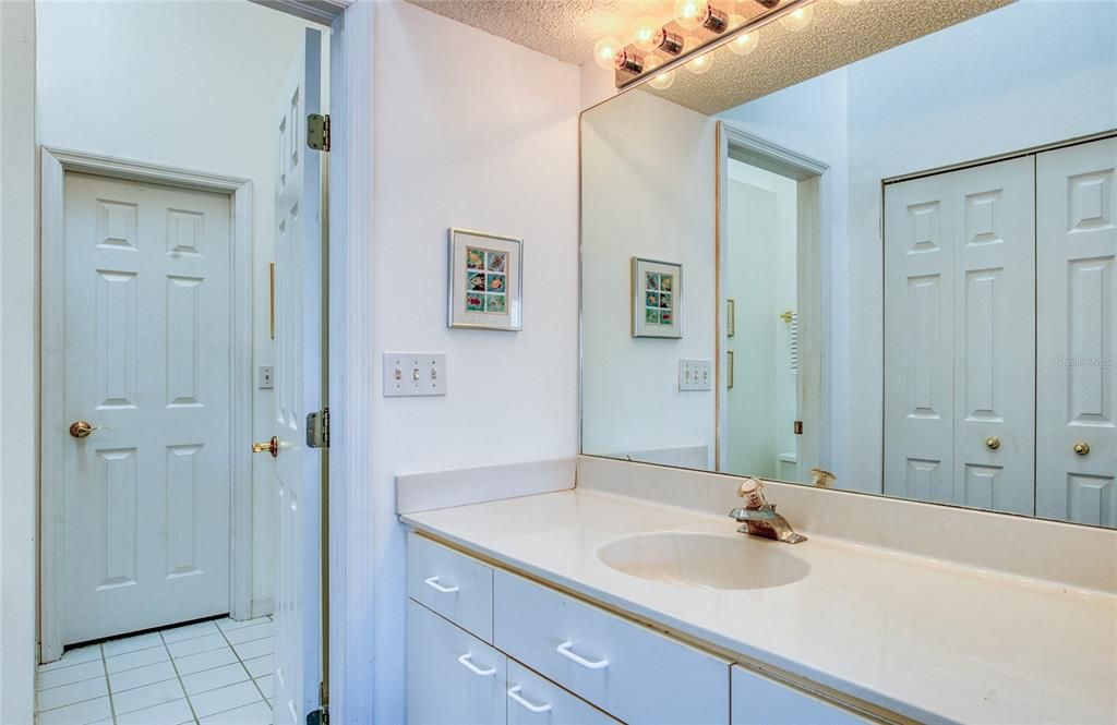 For Sale: $450,000 (3 beds, 3 baths, 1585 Square Feet)