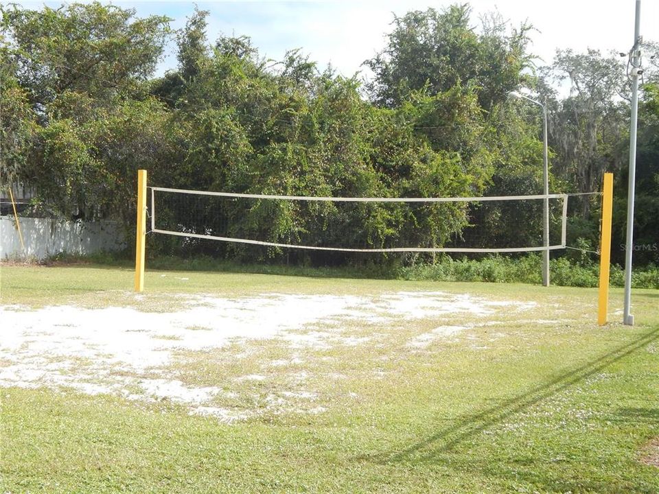 En Venta: $370,000 (4 camas, 2 baños, 1827 Pies cuadrados)