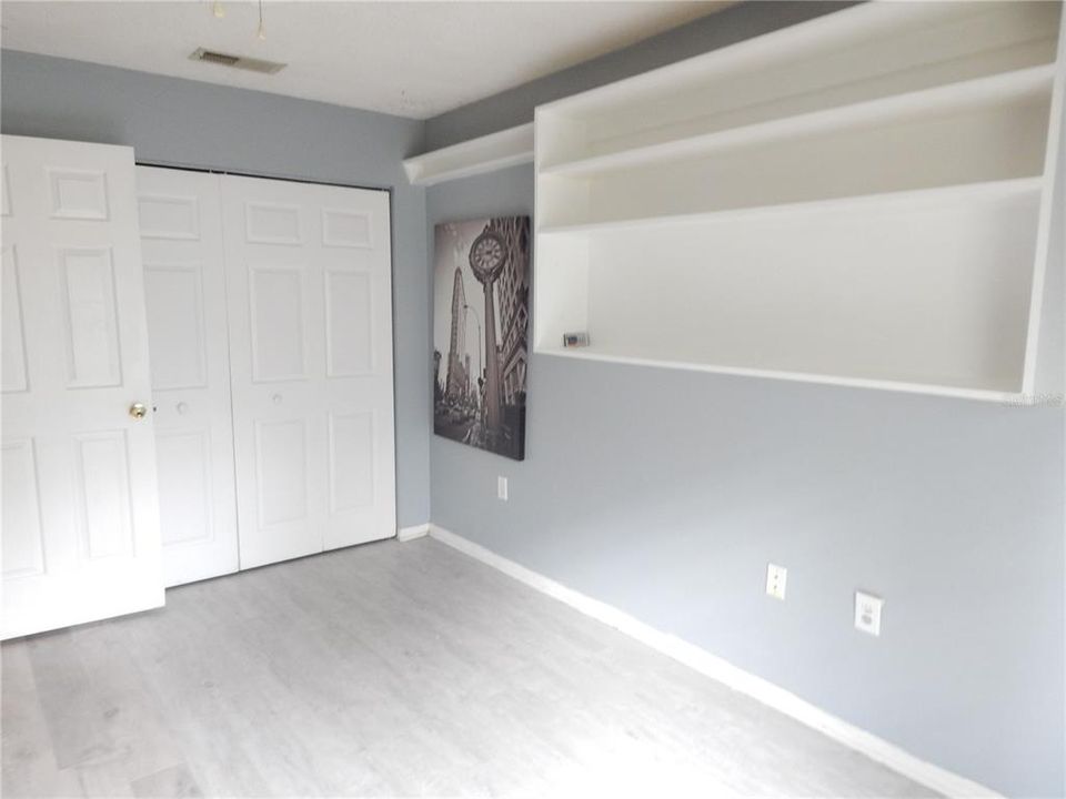 En Venta: $370,000 (4 camas, 2 baños, 1827 Pies cuadrados)