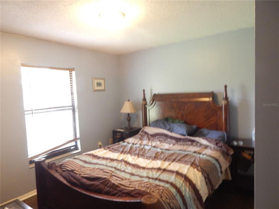 En Venta: $370,000 (4 camas, 2 baños, 1827 Pies cuadrados)