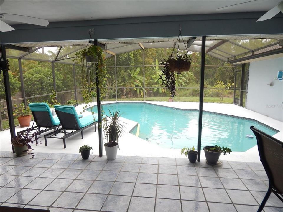 En Venta: $370,000 (4 camas, 2 baños, 1827 Pies cuadrados)