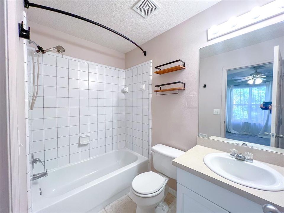 出租: $1,650 (2 贝兹, 2 浴室, 1142 平方英尺)