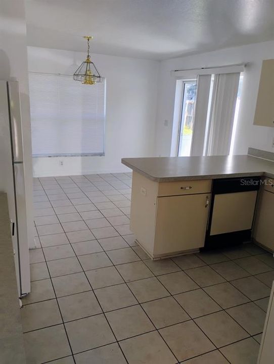 For Rent: $1,200 (2 beds, 2 baths, 1062 Square Feet)