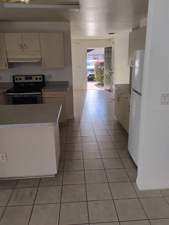 For Rent: $1,200 (2 beds, 2 baths, 1062 Square Feet)