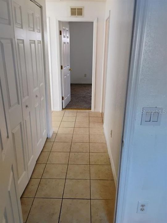 For Rent: $1,200 (2 beds, 2 baths, 1062 Square Feet)