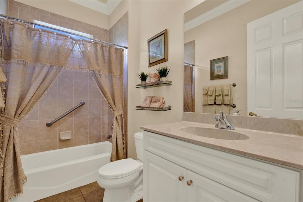 En Venta: $464,900 (3 camas, 2 baños, 2161 Pies cuadrados)