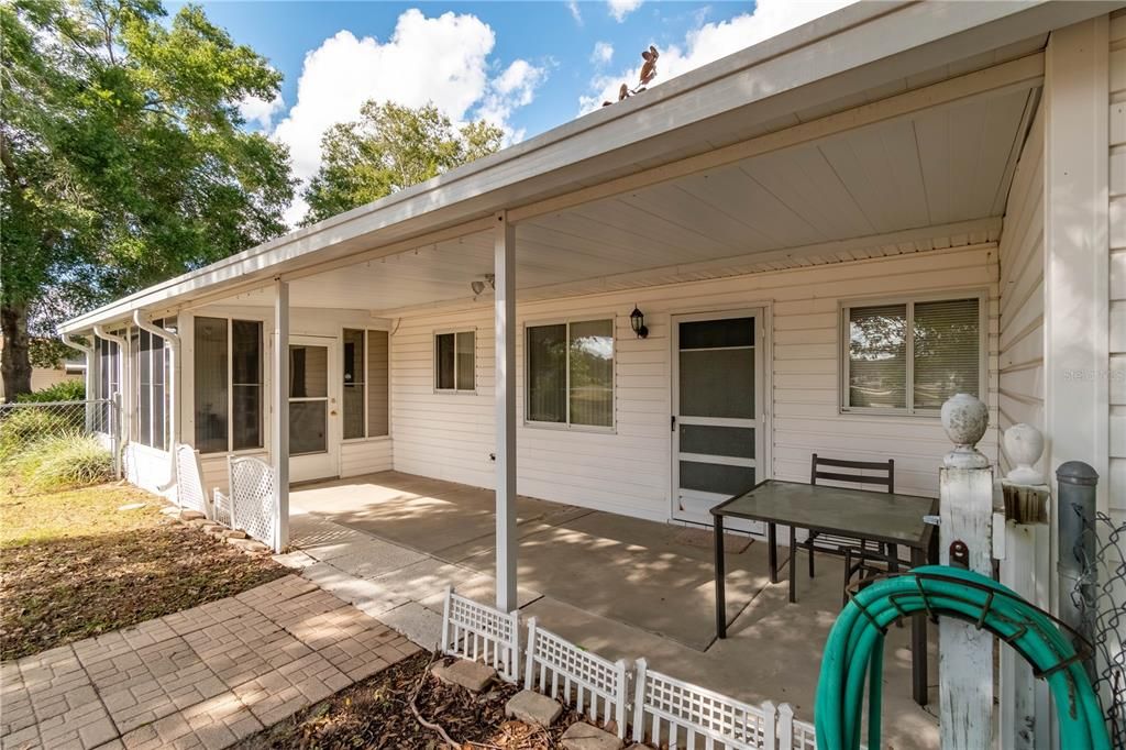 For Sale: $194,000 (2 beds, 2 baths, 1144 Square Feet)