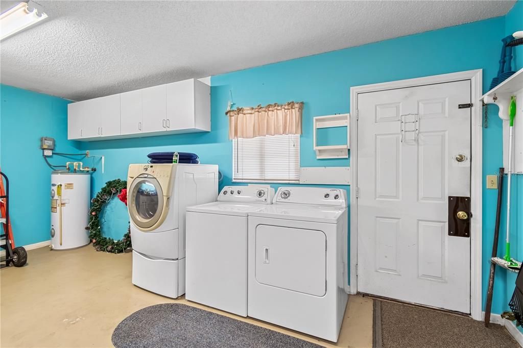 For Sale: $194,000 (2 beds, 2 baths, 1144 Square Feet)