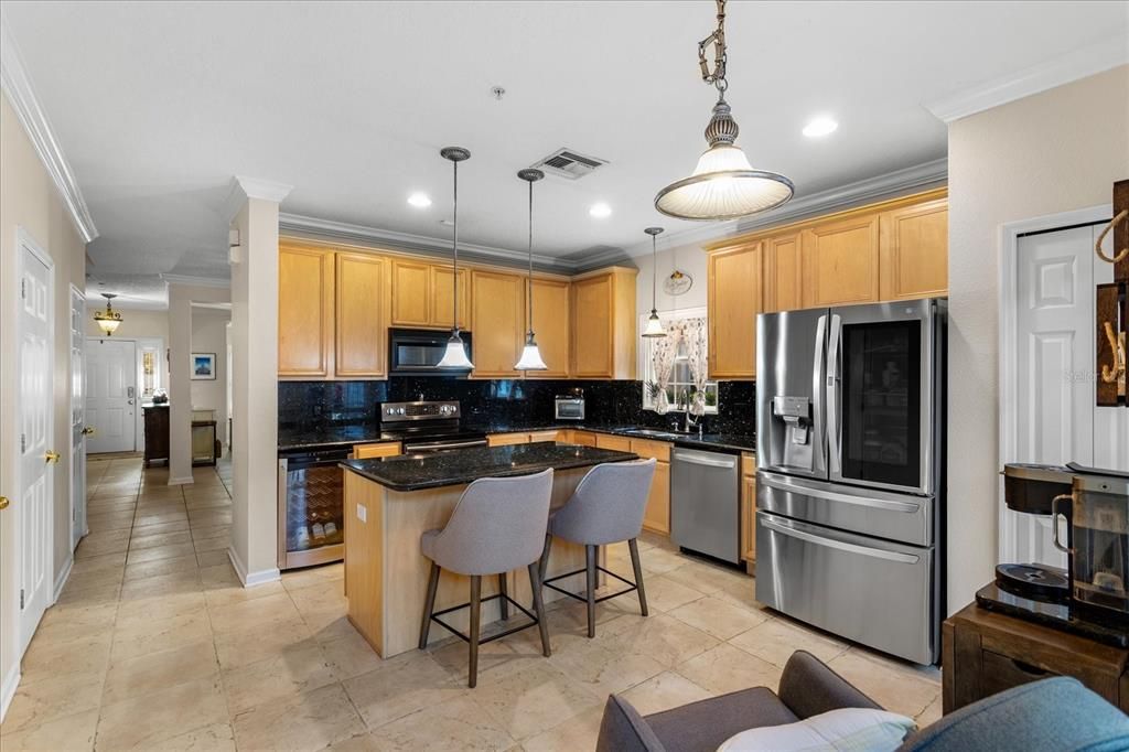 待售: $425,000 (3 贝兹, 2 浴室, 2065 平方英尺)