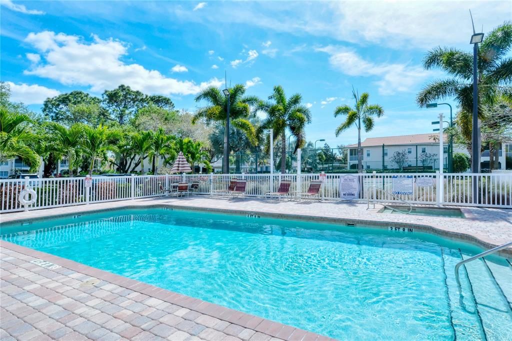 Activo con contrato: $279,800 (2 camas, 2 baños, 1147 Pies cuadrados)