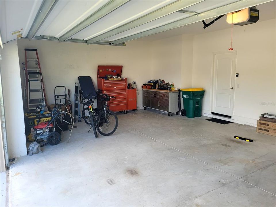 For Sale: $439,000 (3 beds, 2 baths, 2066 Square Feet)