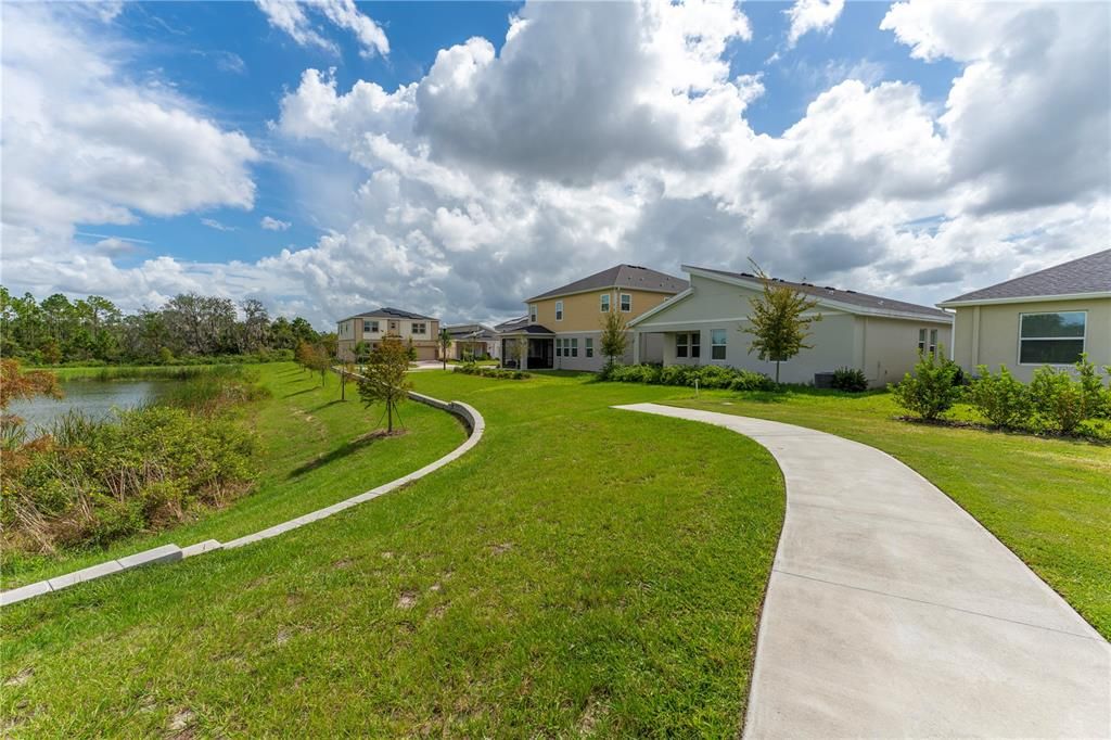 出租: $2,500 (4 贝兹, 3 浴室, 1971 平方英尺)