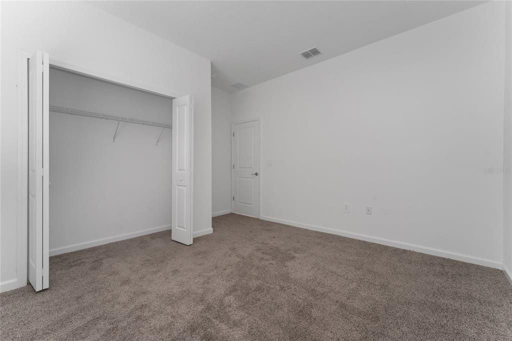 出租: $2,500 (4 贝兹, 3 浴室, 1971 平方英尺)