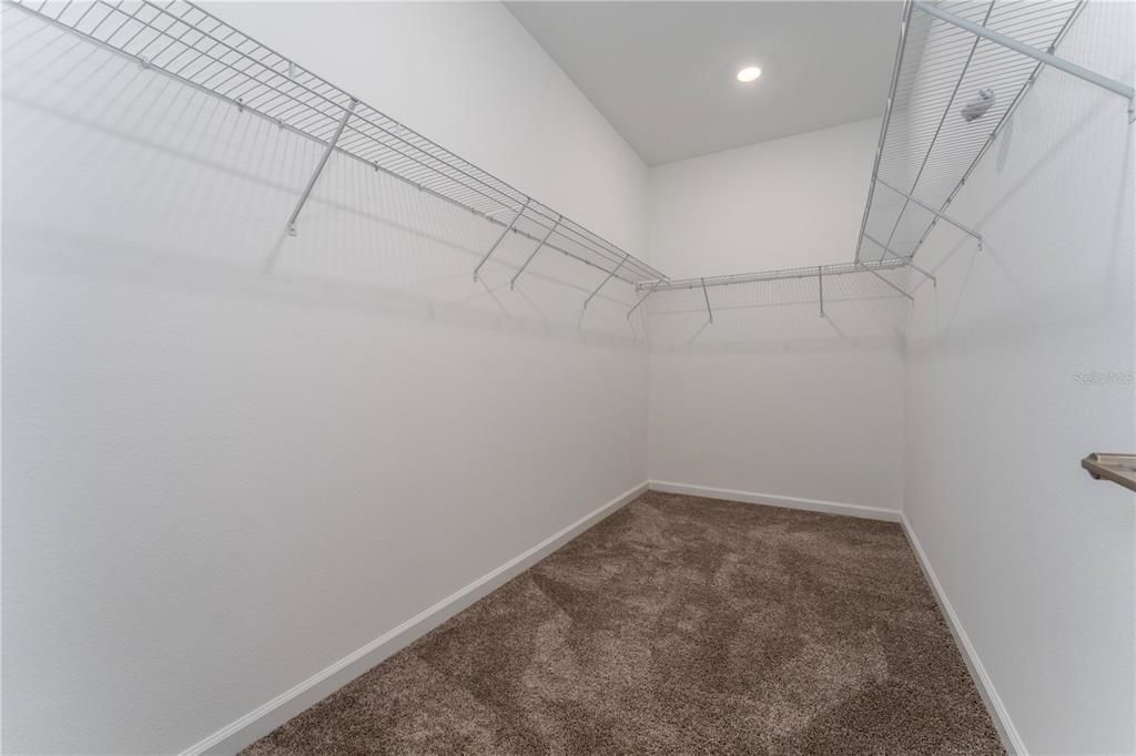 出租: $2,500 (4 贝兹, 3 浴室, 1971 平方英尺)