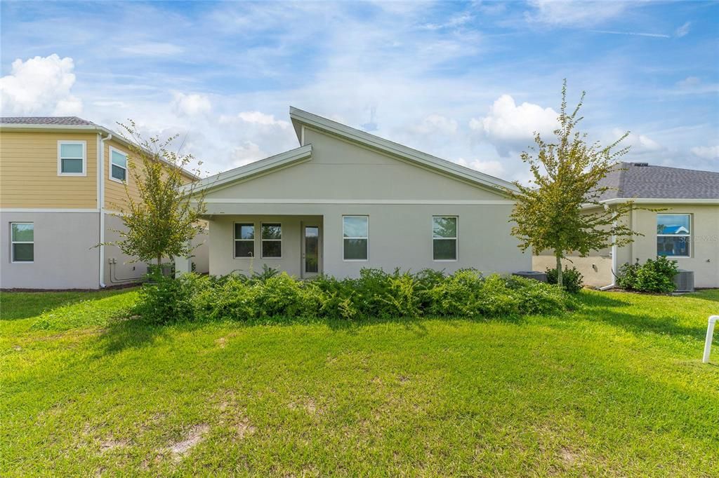 出租: $2,500 (4 贝兹, 3 浴室, 1971 平方英尺)